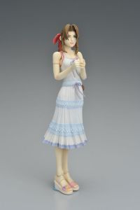 Final Fantasy Crisis Core: Aerith Gainsborough (Aeris) Play Arts Action Figure