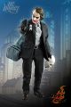 Batman: Dark Knight Movie - ''Bank Rober'' Joker 1/6 Scale Action Figure (Hot Toys) <font class=''item-notice''>[<b>Street Date</b>: 2/10/2009]</font>