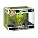 Muppets: Kermit w/ Banjo Pop Deluxe Figure <font class=''item-notice''>[<b>Street Date</b>: 11/30/2025]</font>